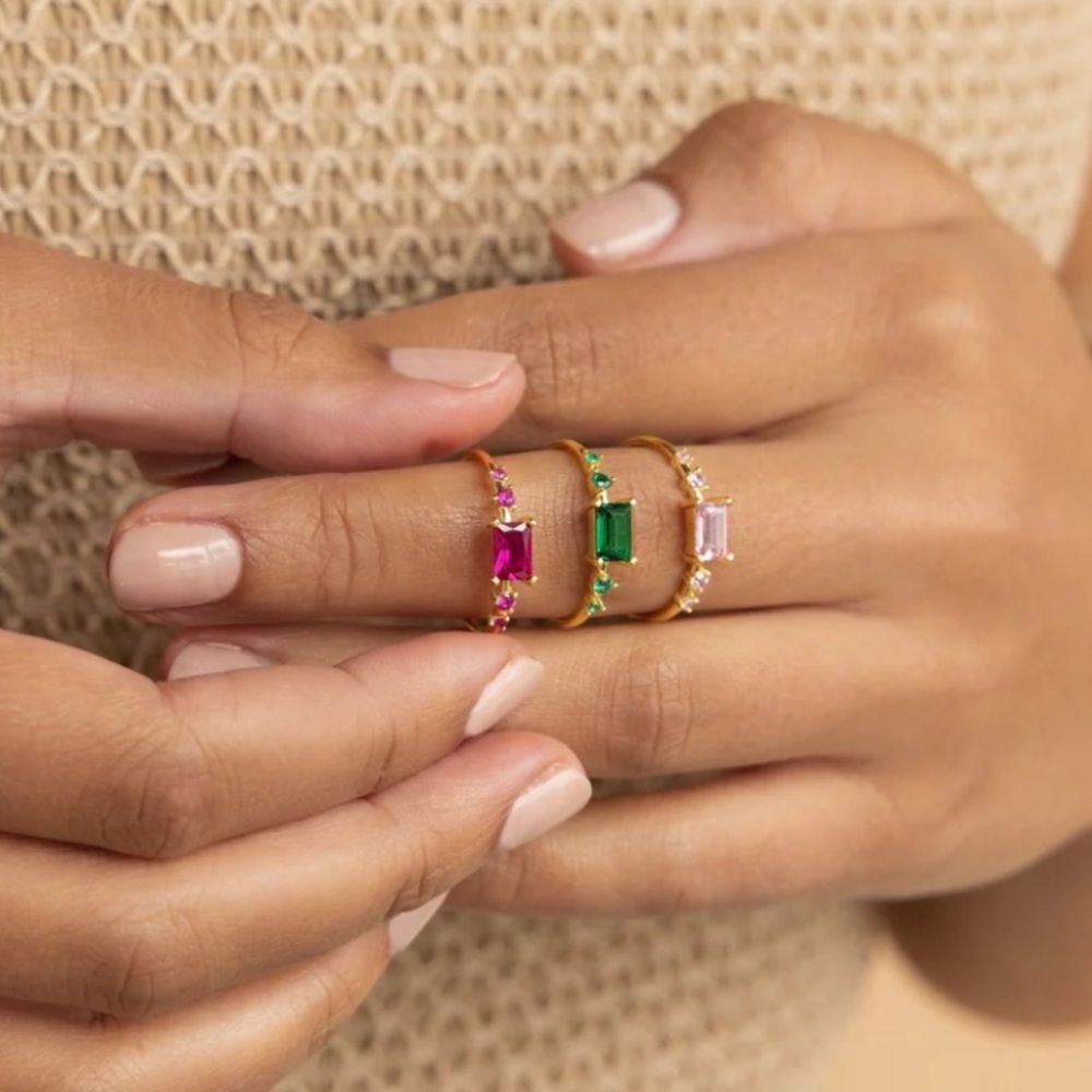 Caitlyn Minimalist Space Baguette Birthstone Ring - January Garnet